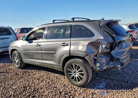 2018 Toyota Highlander Se z USA, uszkodzony, nr VIN 5TDKZRFH6JS534067